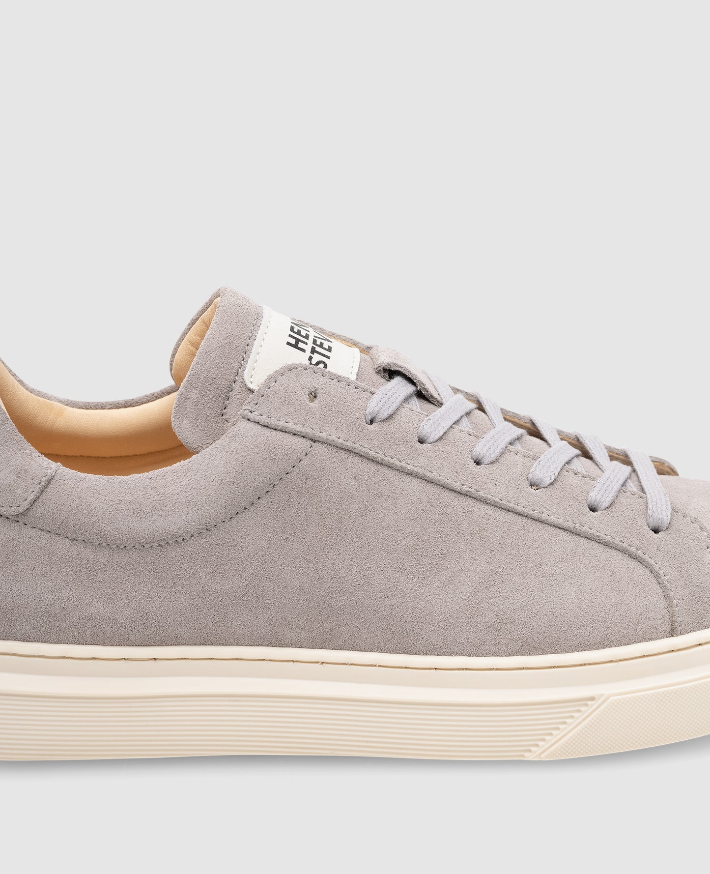 Travis S1 - Grey