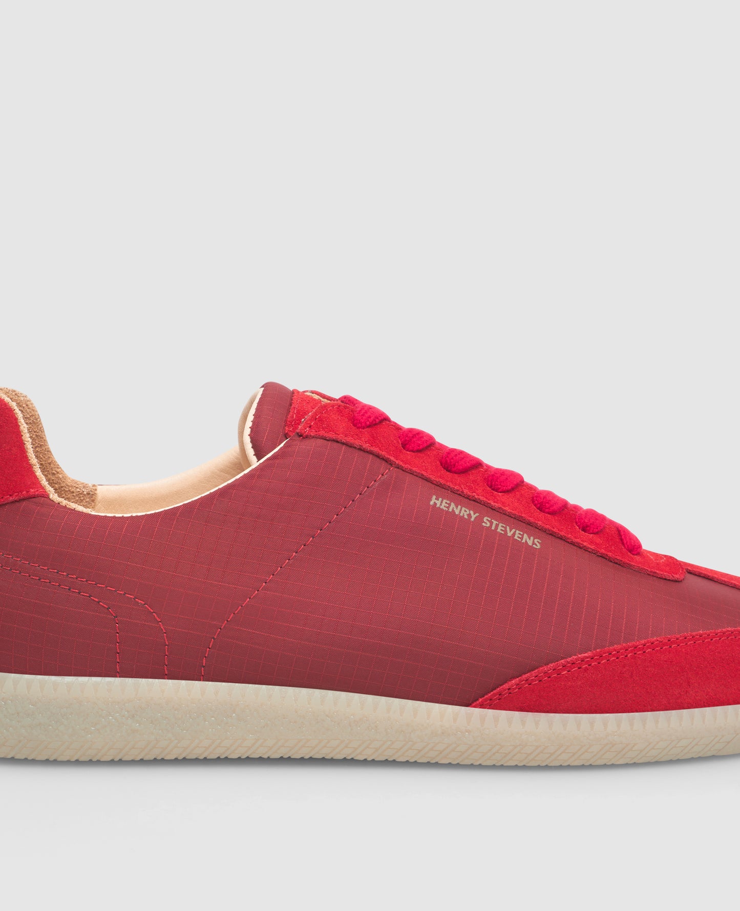 Travis TIS - Red