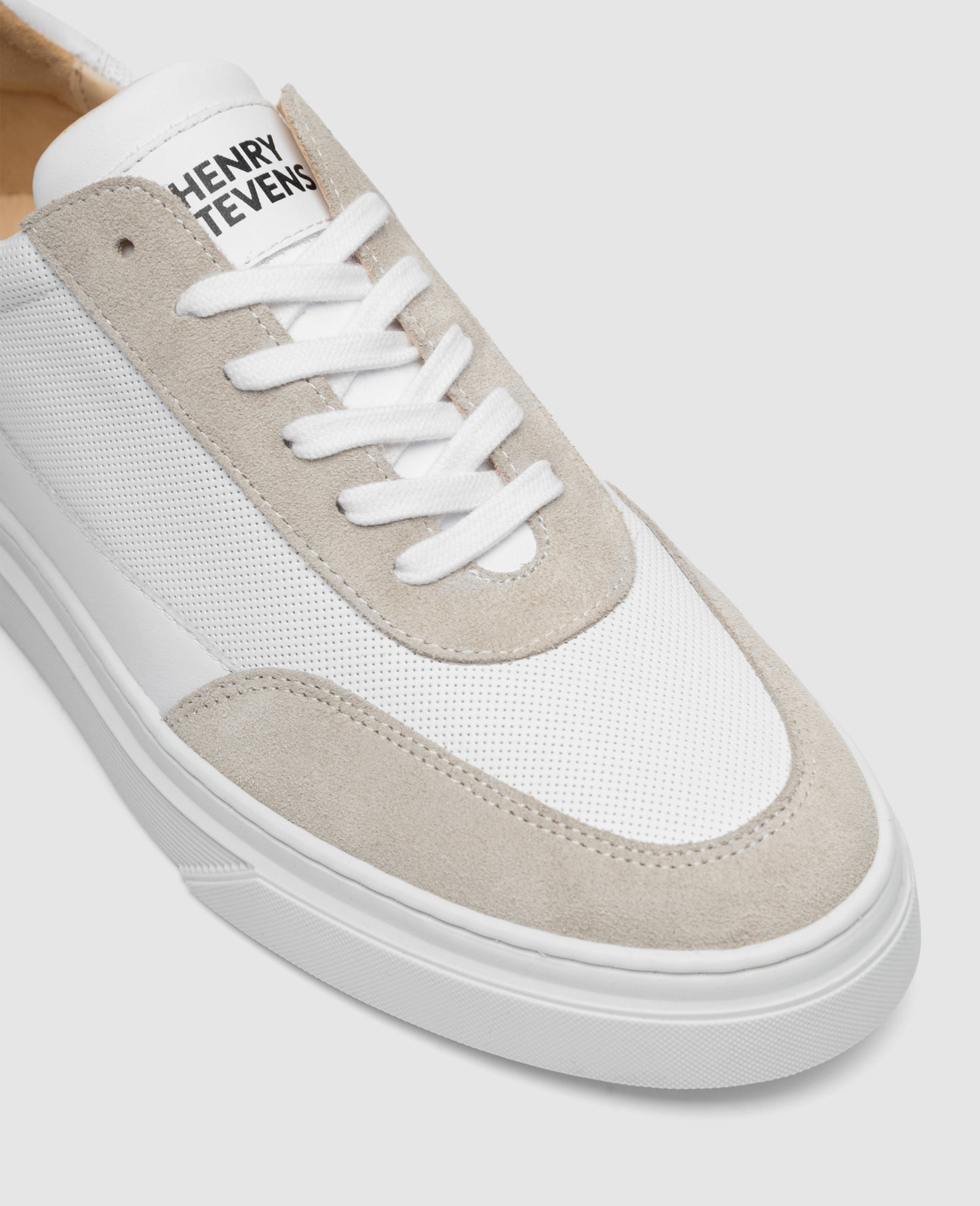 Travis US - White