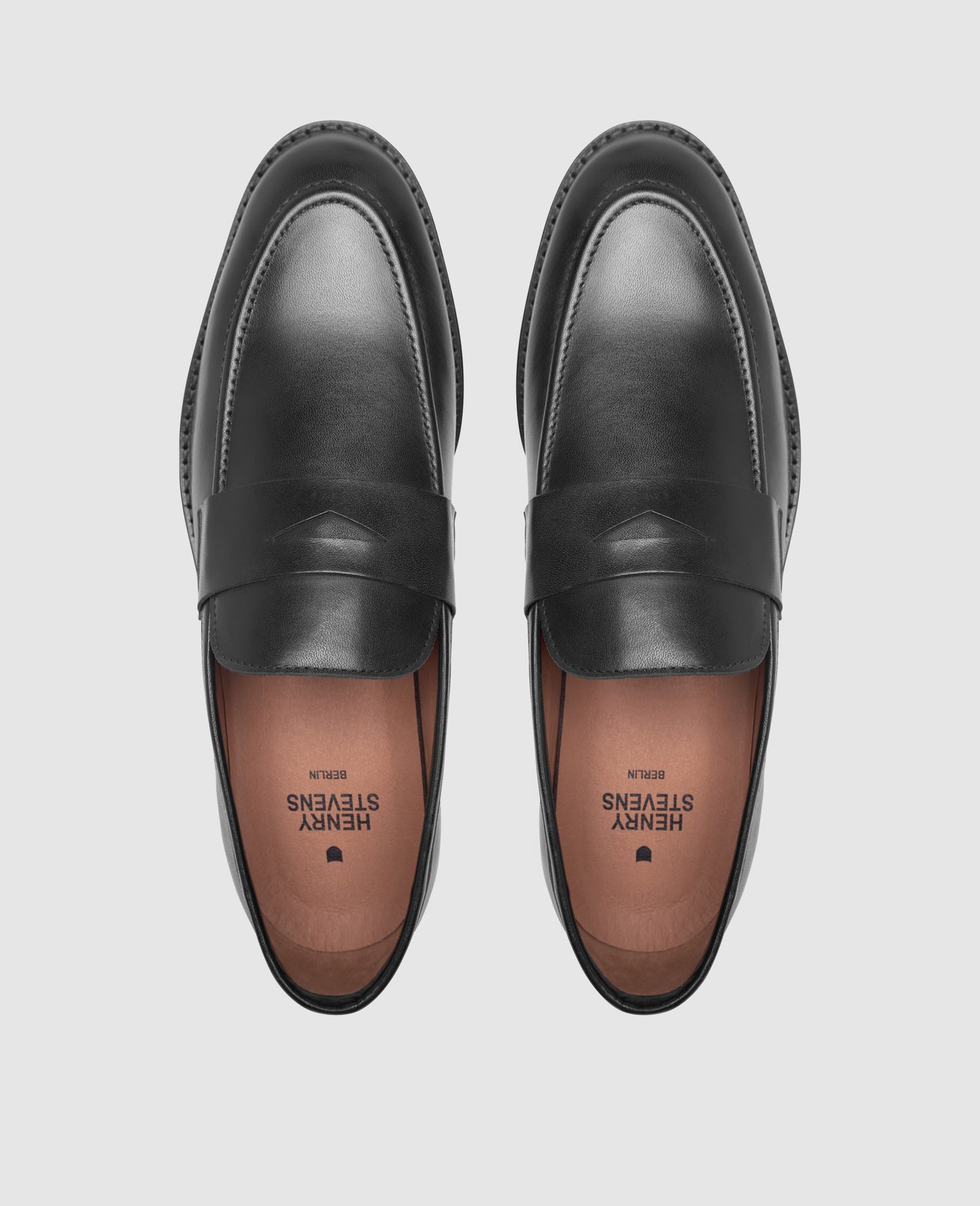 Wallace PL - Black