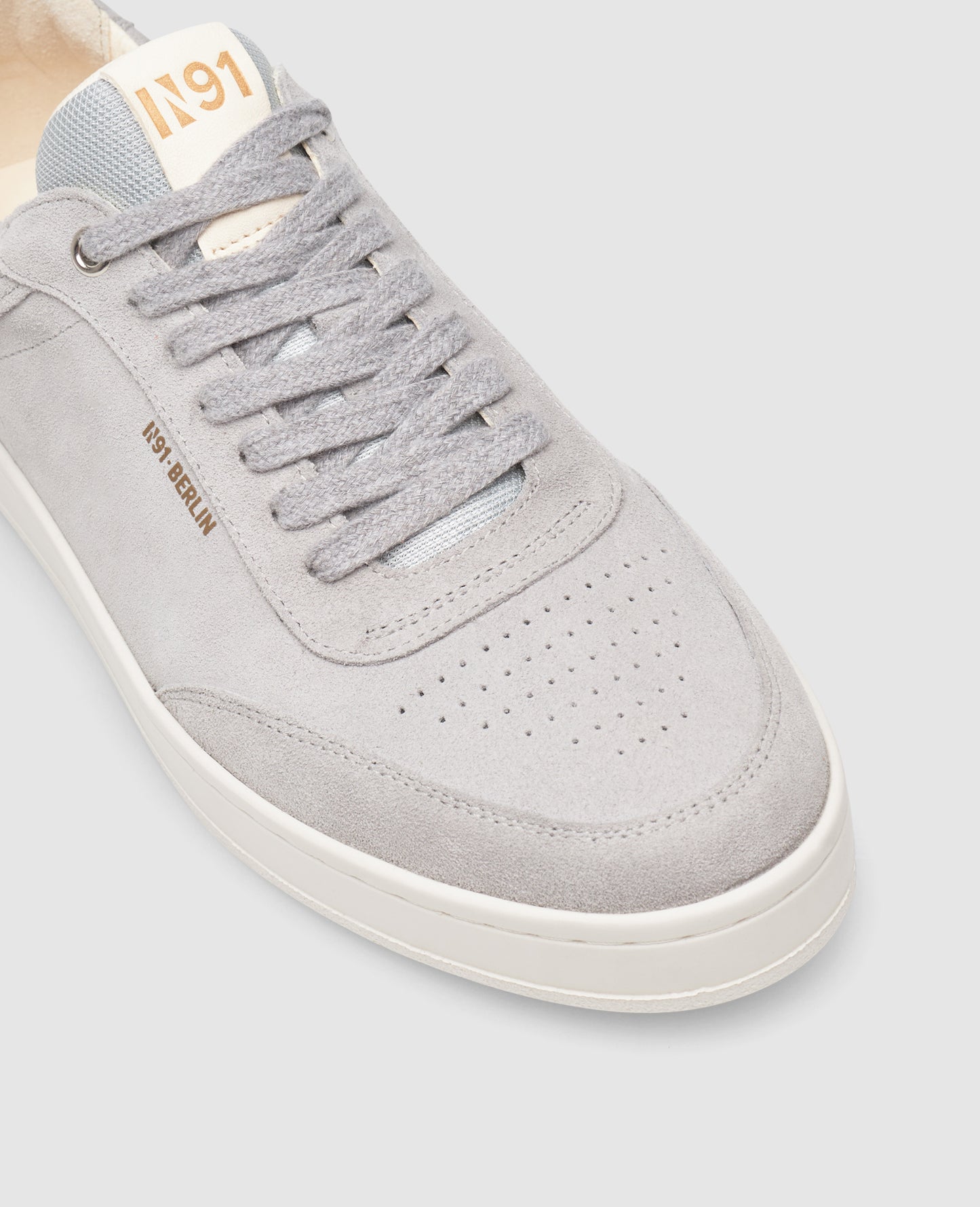Court M AE - Grey