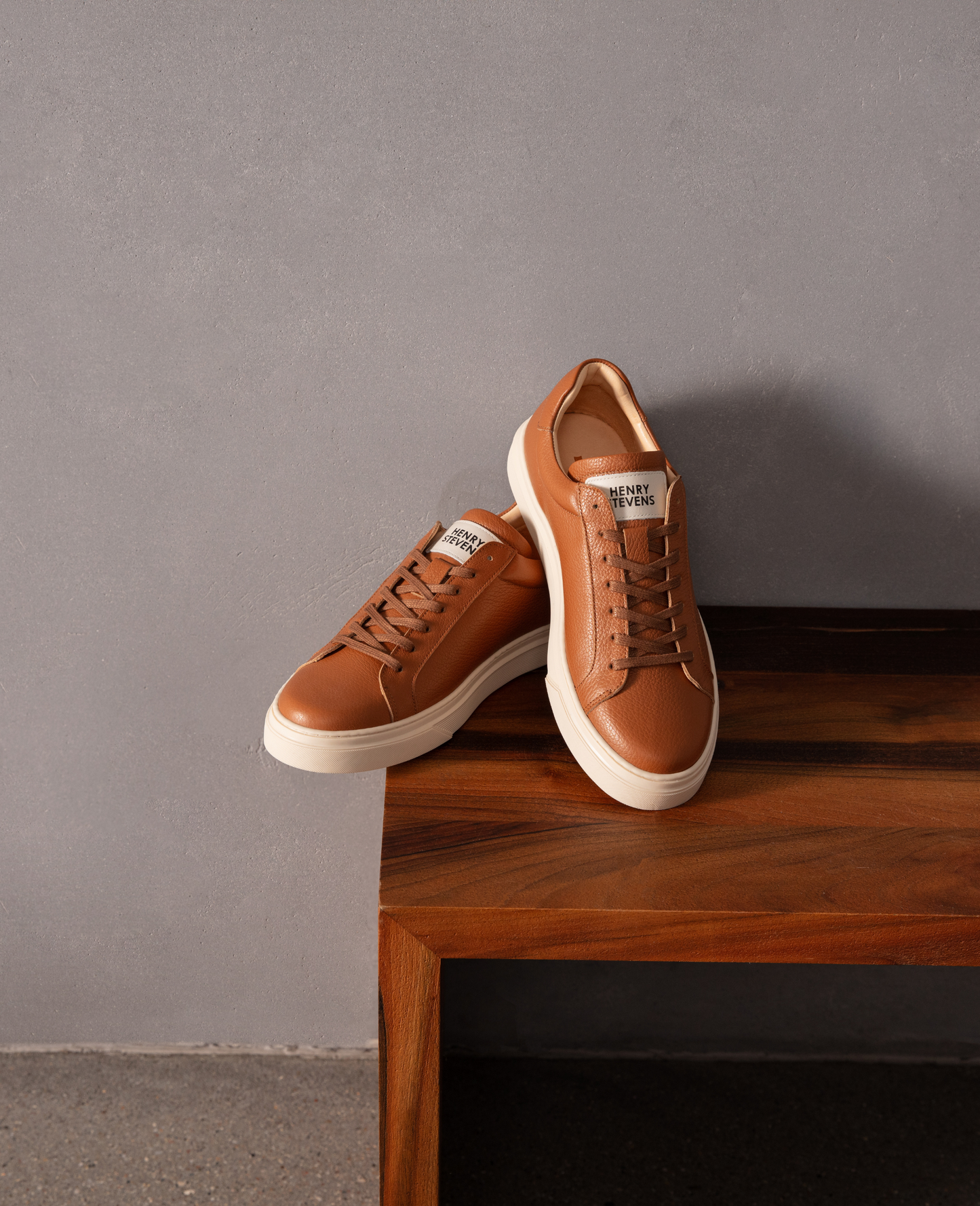 Travis S1 - Brown