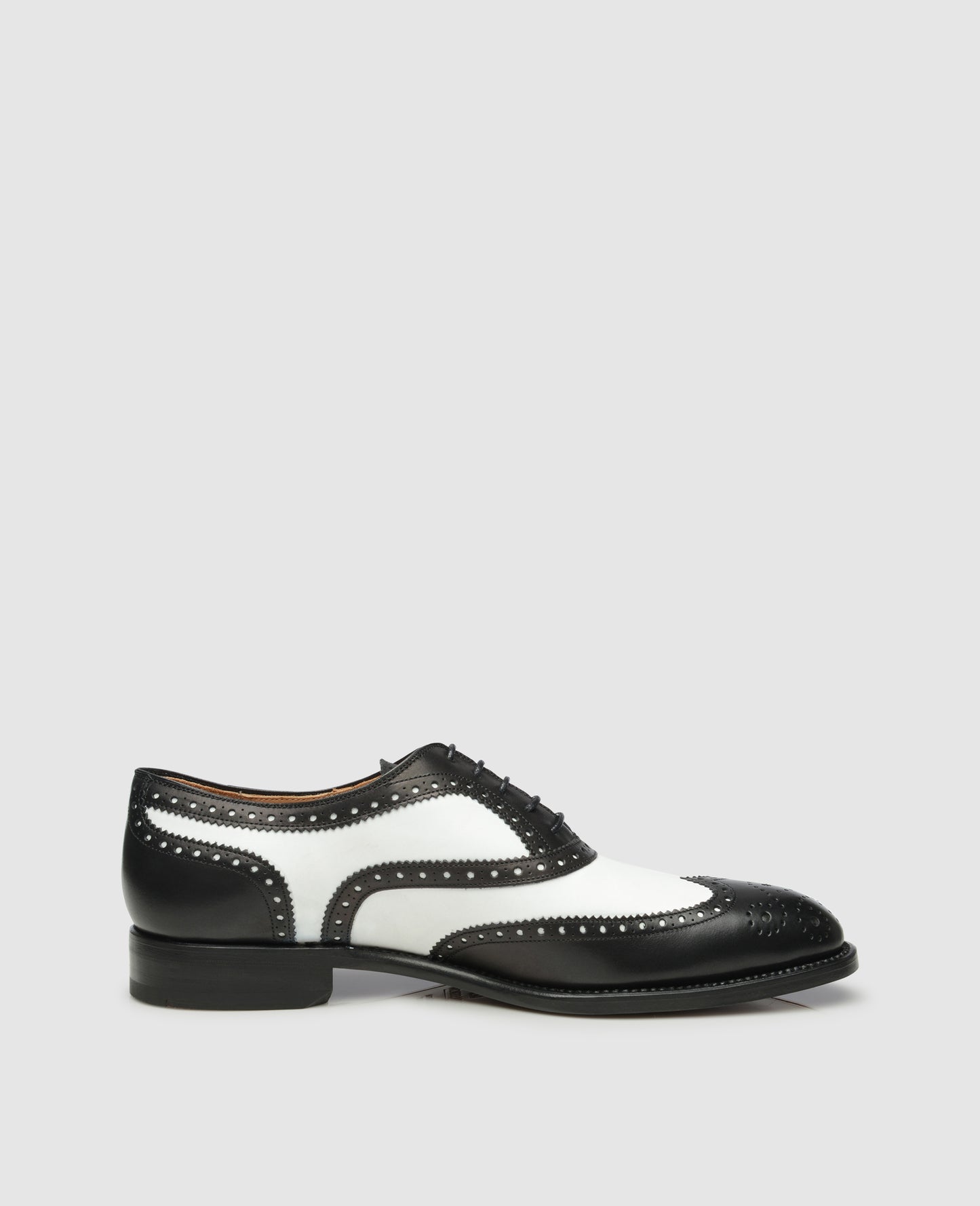 No. 380 - black/white