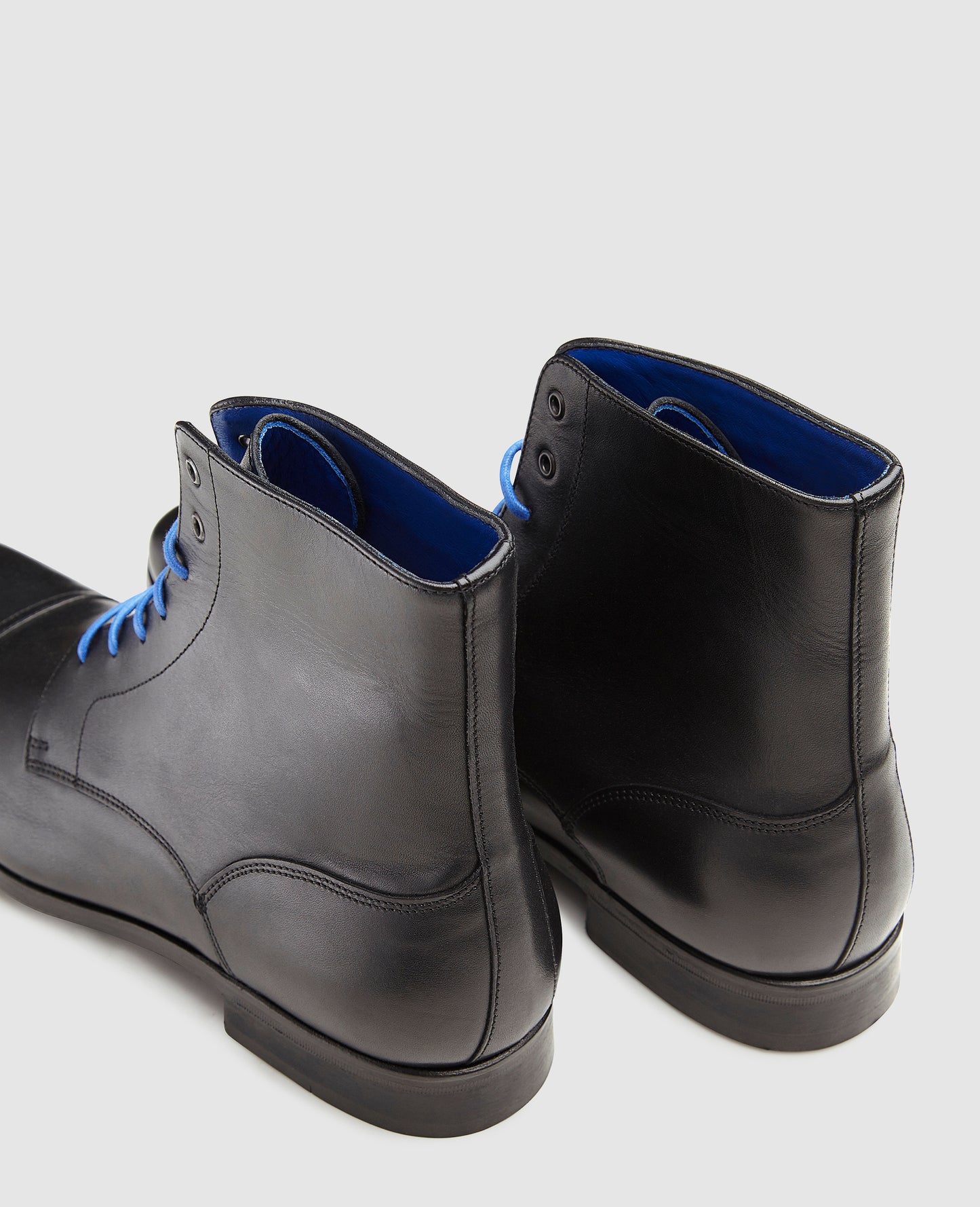 No. 6825 BL - Black