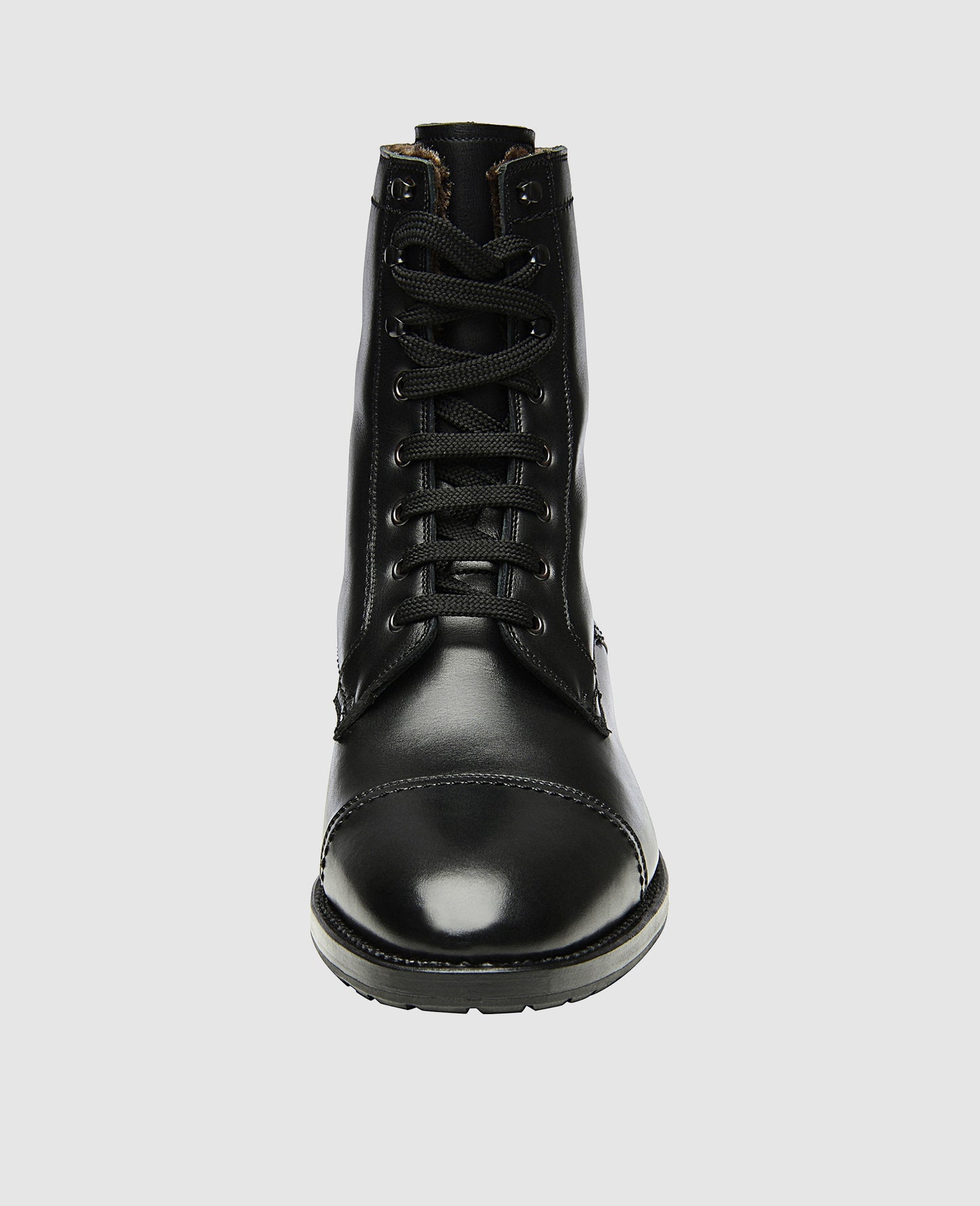 No. 692 - Black