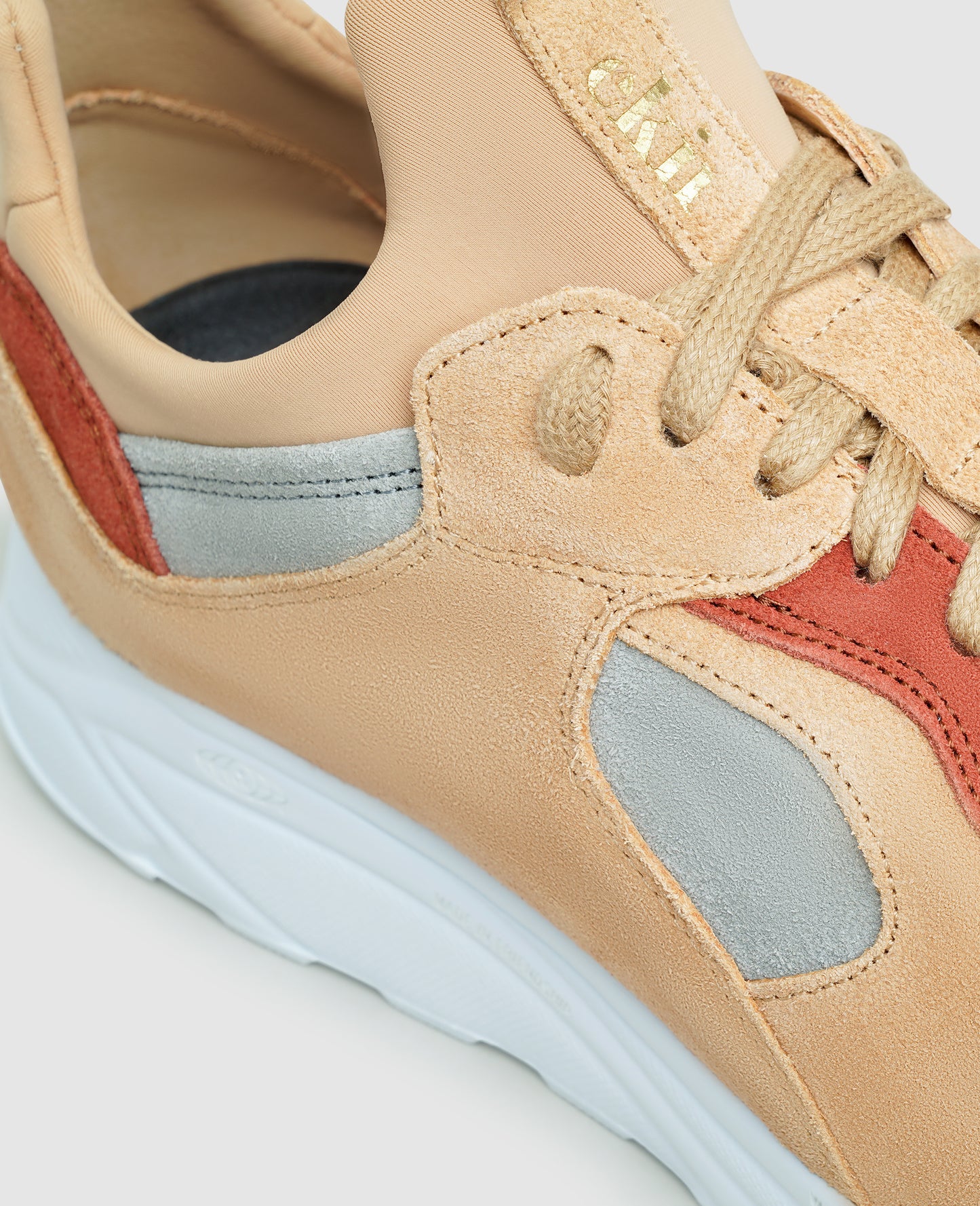 Larch Beige - Beige